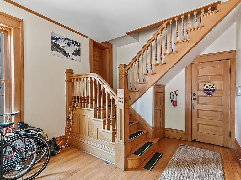 1420 N Franklin St #4 — Photo 5