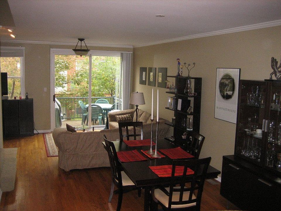 2nd image of 2807 N Wolcott Ave Unit C