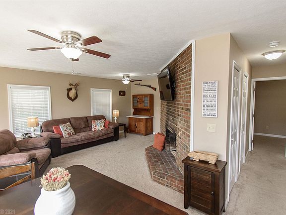 3rd image of 6262 Swiss Knob Dr