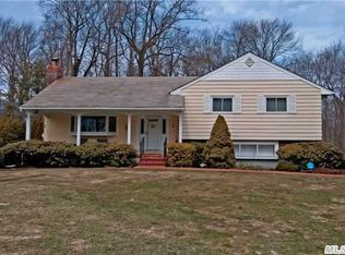 23 Woodedge Trl, Quogue, NY 11959
