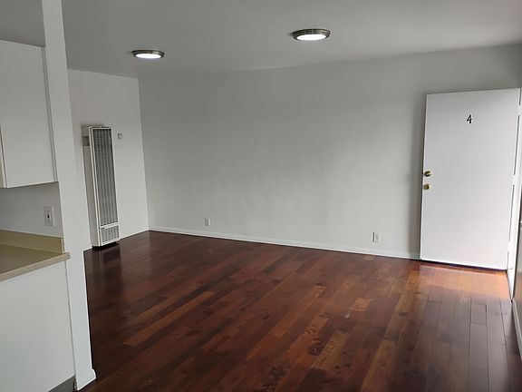 2nd image of 917 N Cedar St APT 4