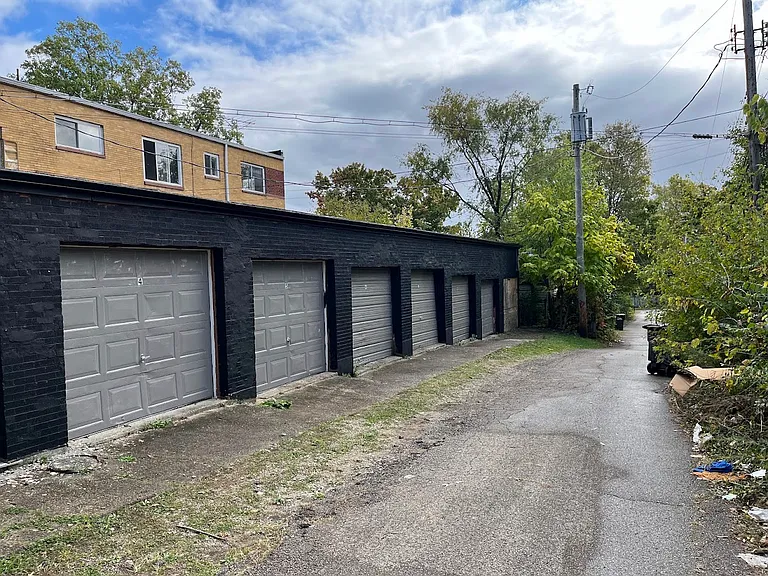 2331 Rustic Rd #8 — Photo 30