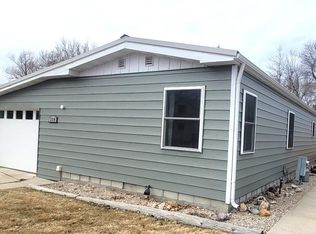 318 3rd Ave W, Ranchester, WY 82839