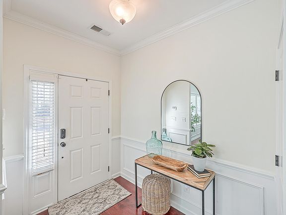 5th image of 106 Elliot Creek Ln