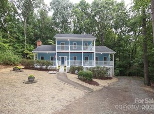 7010 Rock Island Rd, Charlotte, NC 28278