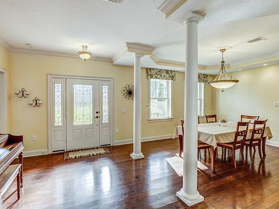 4th image of 632 Butch Cassidy Ln