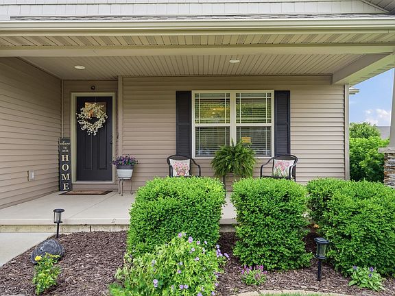 5th image of 525 Cottonwood Cir