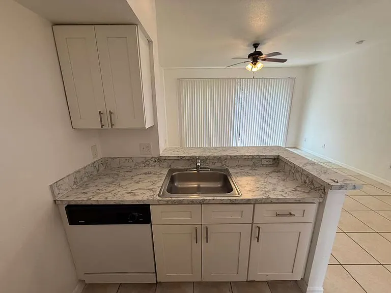 4478 Saint Georges Ct #A — Photo 6