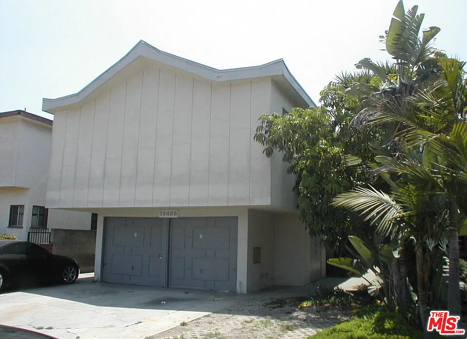 3 bed, 2.0 bath, 1400 sqft, $3,750 — Photo 1
