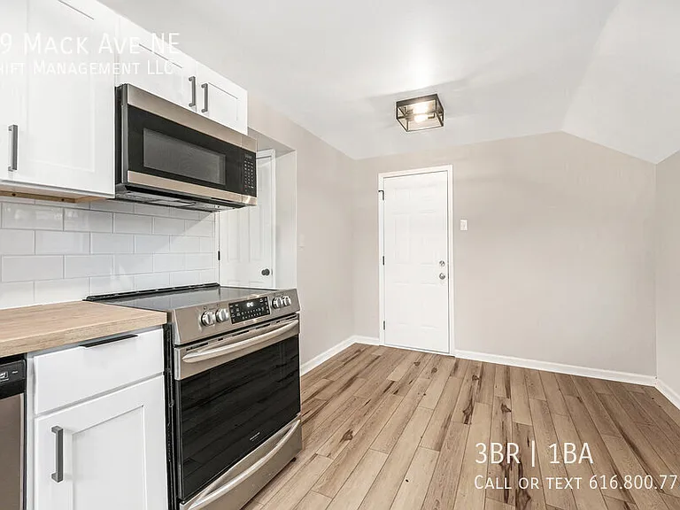 59 Mack Ave NE — Photo 5