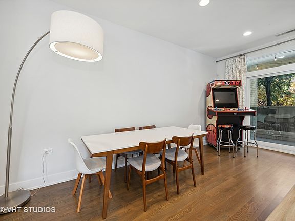 4th image of 1017 N California Ave #1