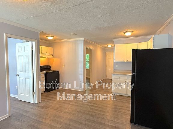 3rd image of 1134 W Davidson Ave APT A