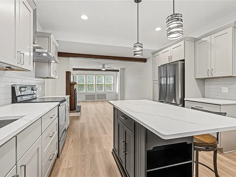 419 Hastings St #1 — Photo 8