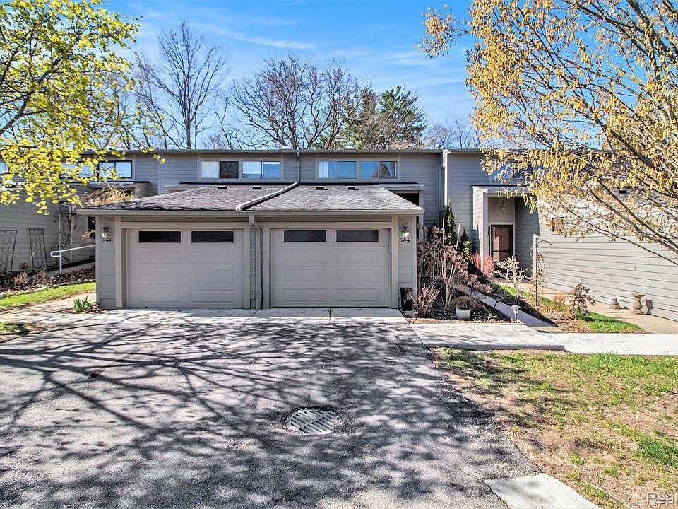 1st image of 644 Peninsula Ct