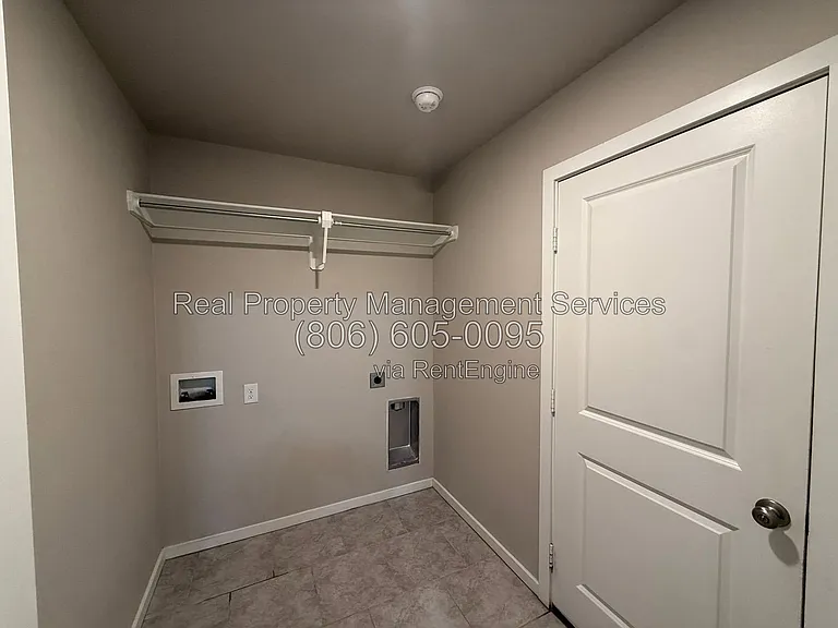 2709 Wausau Ave — Photo 12