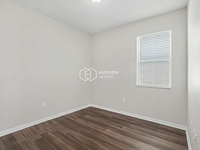 1560 Scarbrough Abby Pl — Photo 16