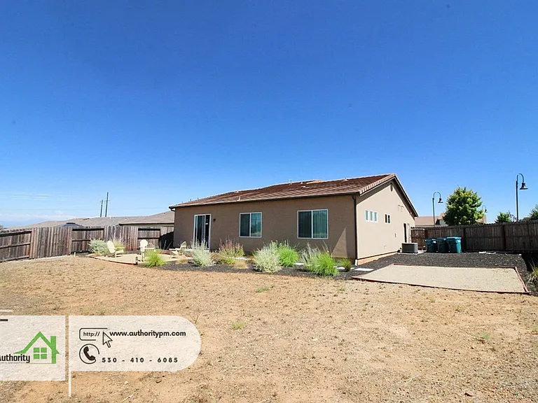 4624 Pleasant Hills Dr — Photo 28