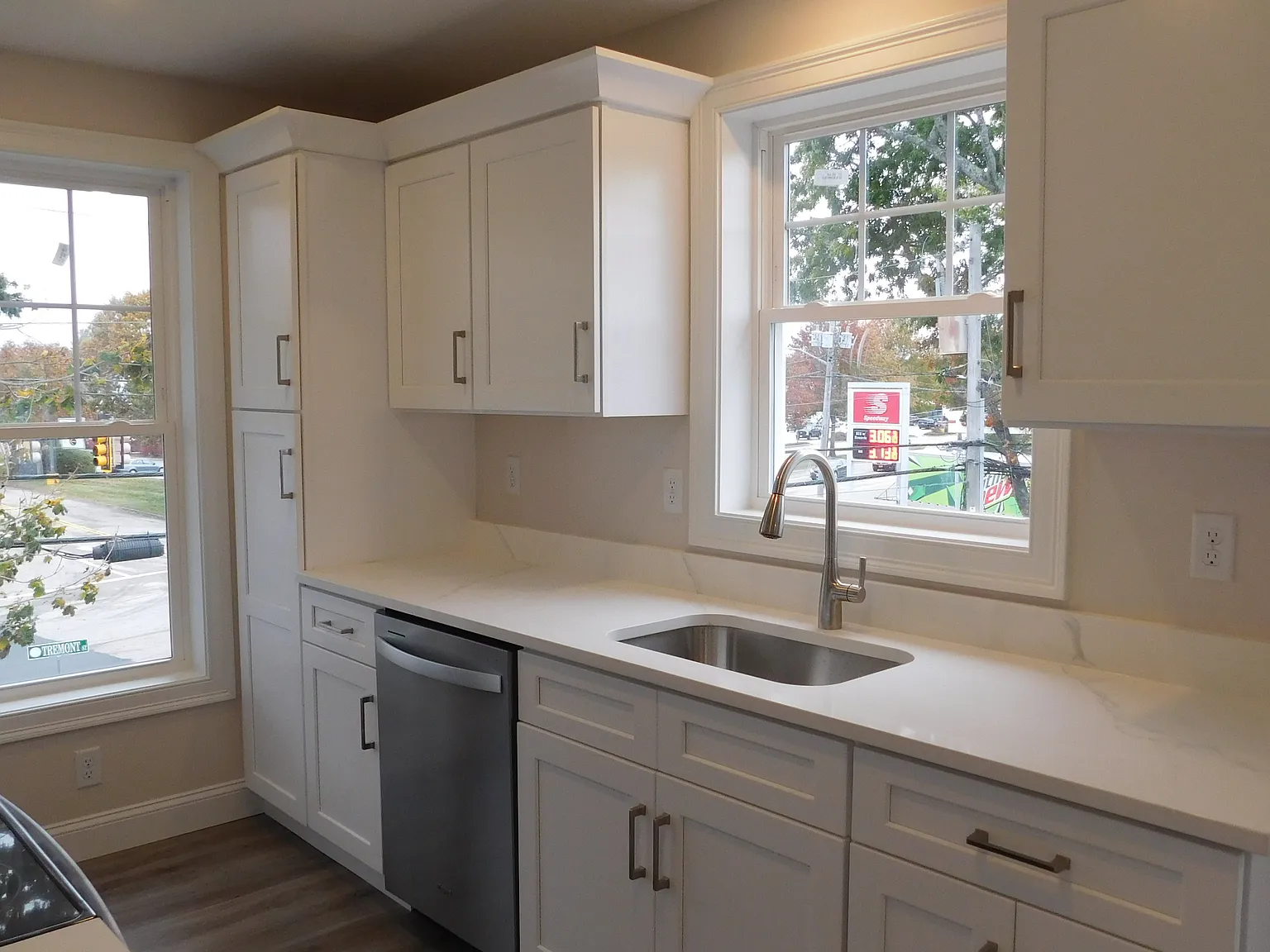 1 bed, 640 sqft, $2,200 — Photo 4