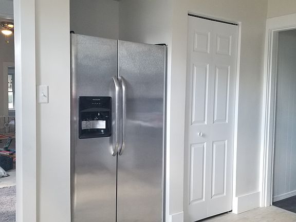 2nd image of 919 Madison Ave