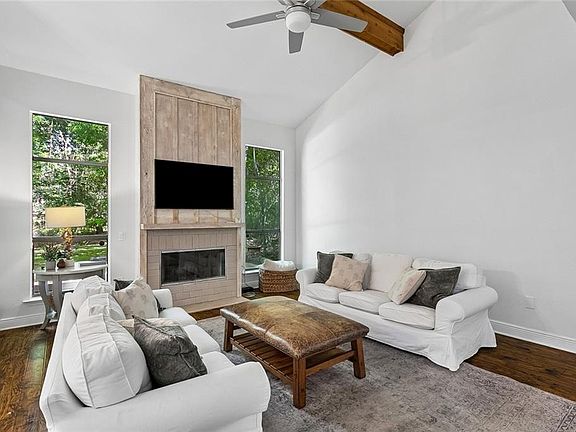 4th image of 103 Catalpa Ln #231