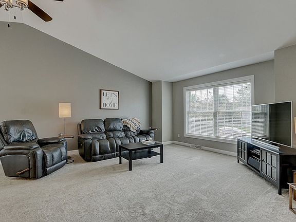 3rd image of 6706 Windsor Ridge Ln