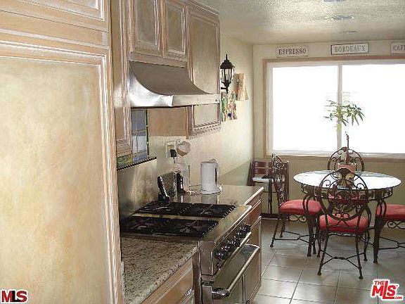 4th image of 17153 Palisades Cir