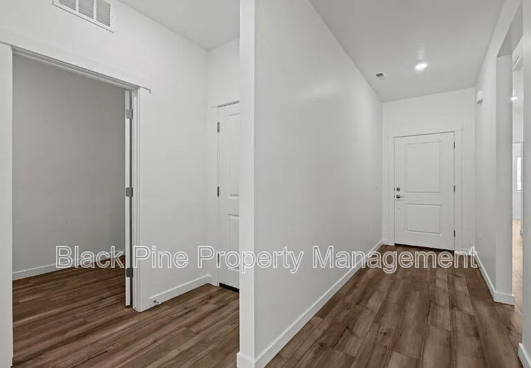 15307 Cloud Crest Ave — Photo 21