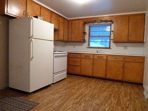 2nd image of 1343 12th Ave