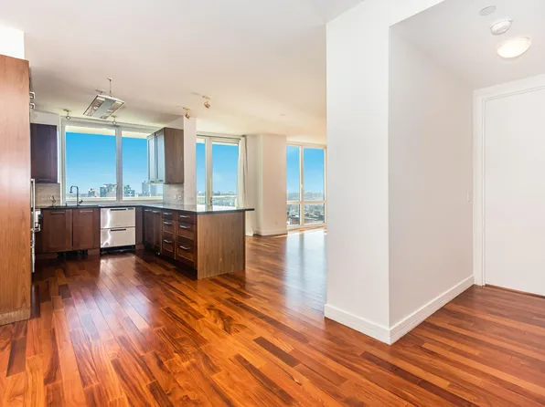 640 West 237th Street image 10 of 19