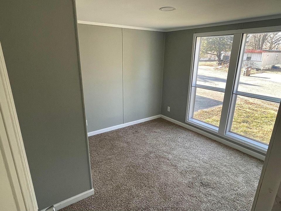 723 N Main St Loami, IL, 62661 Apartments for Rent Zillow