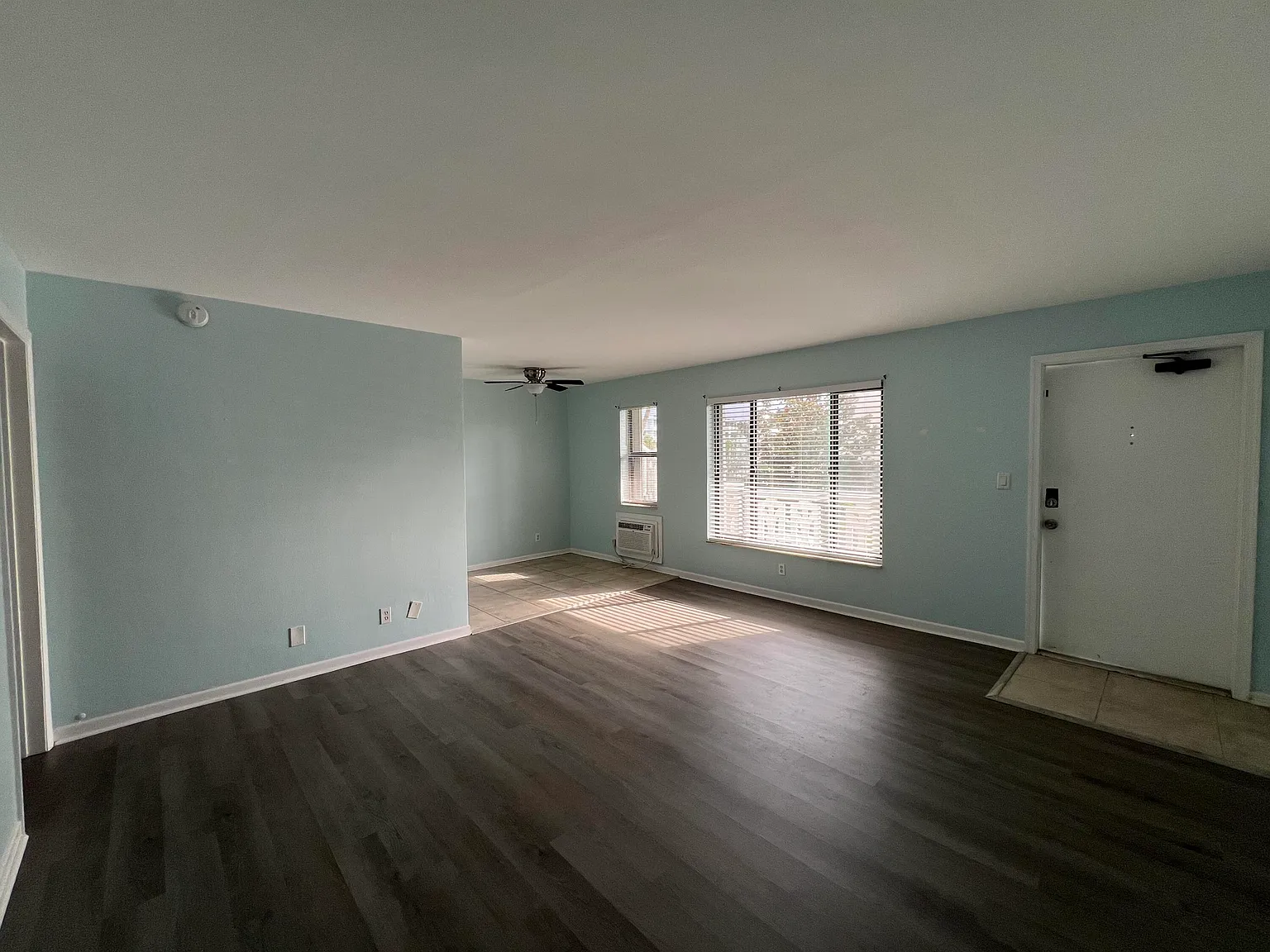 1 bed, 1.0 bath, 725 sqft, $1,695 — Photo 3