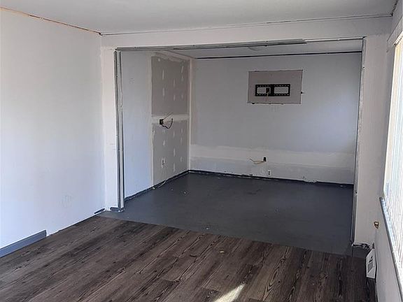 2nd image of 4934 Ben Myr Dr