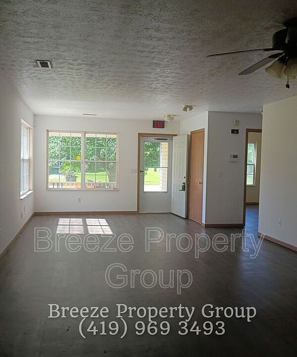 1st image of 546 Breaden St