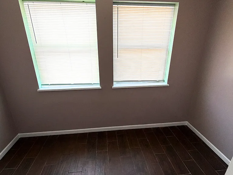 323 Glenwood Ave #1 — Photo 6