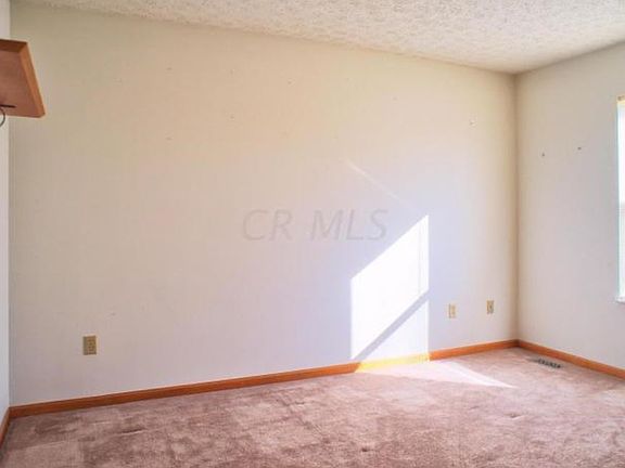 5th image of 4860 Briargrove Dr