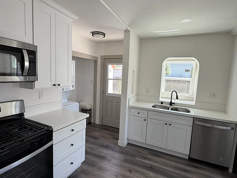 4219 Sunnyside Dr — Photo 5