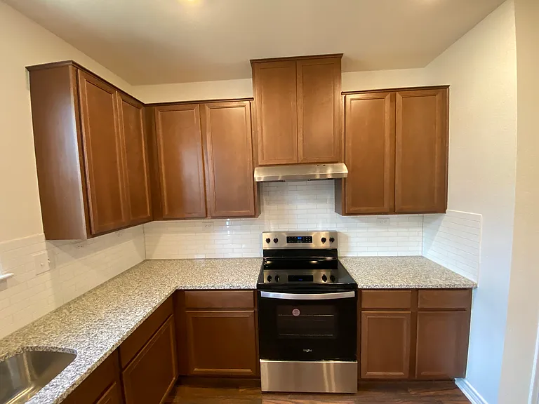 10643 W Military Dr #7 — Photo 5