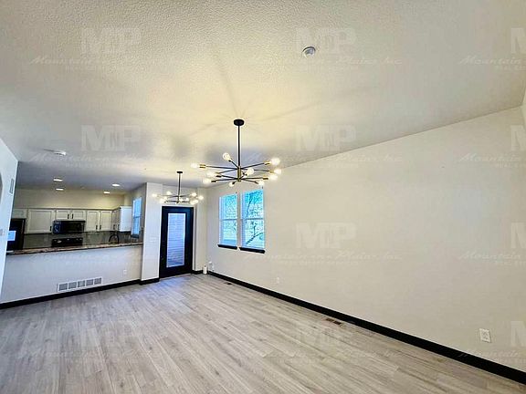 4th image of 3809 Rock Creek Dr Unit B