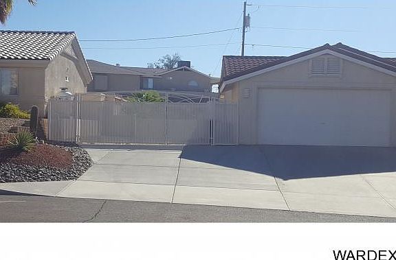 2nd image of 3006 Aladdin Dr