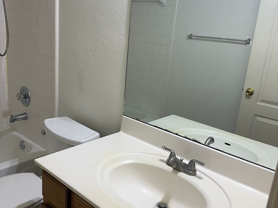 1st image of 2027 Monica Ln