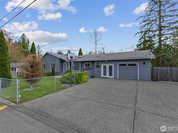 2nd image of 9823 64th Drive NE