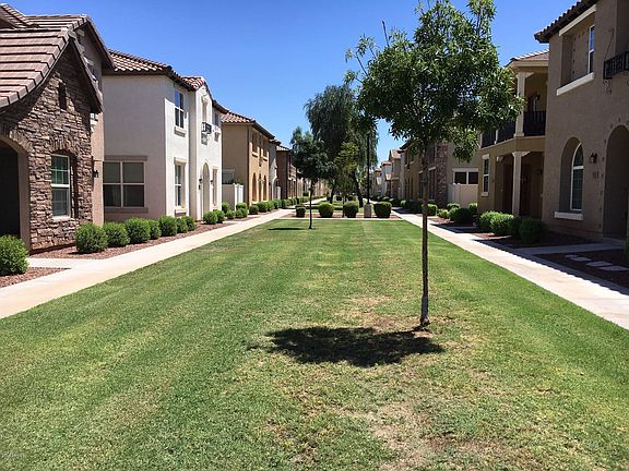 3rd image of 3825 E Edna Dr
