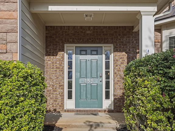 3rd image of 155 Sapphire Pointe Dr