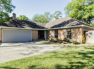11511 Fallwood Dr, Houston, TX 77065