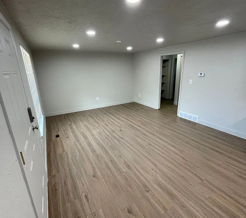 Newly remodeled three-bedroom apartment!