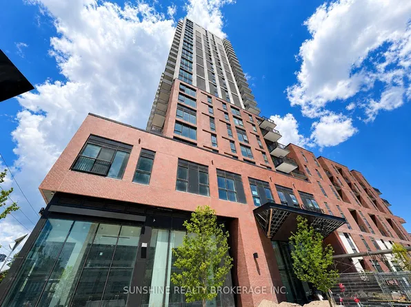 10 Oak St, Toronto, ON