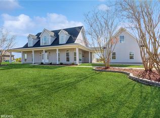 381 Latigue Rd, Westwego, LA 70094