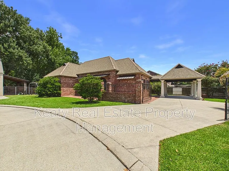 104 Studio Ct — Photo 4
