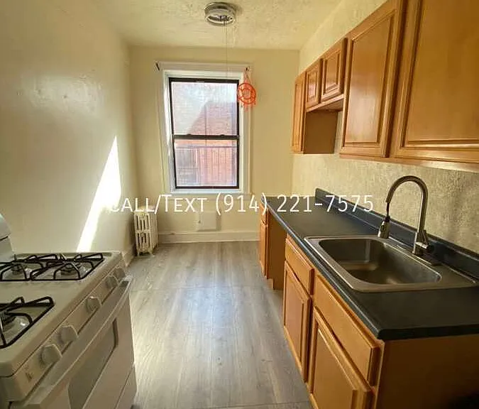 14 Coyle Pl #4A — Photo 3