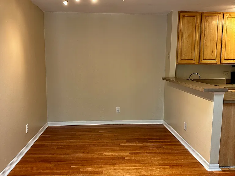 6052 Westgate Dr #203 — Photo 5